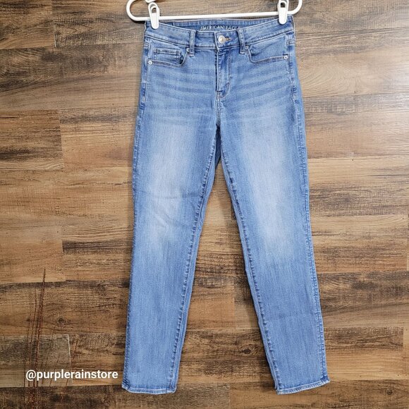 American Eagle Jeans Size 6 Skinny Mid Rise Next Level Stretch Medium Light Wash - Picture 1 of 13